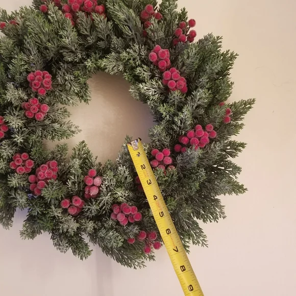 New Frosted Berry Fern Wreath - Picture 3 of 9